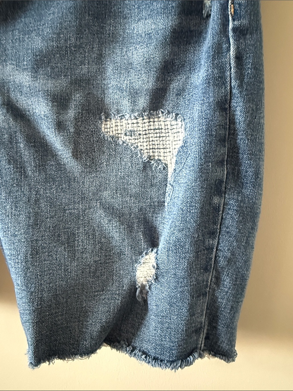 Old Navy Distressed Denim Bermuda Shorts - Picture 3 of 7